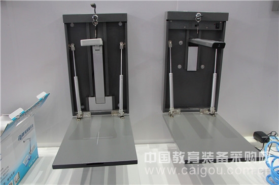 中國教育裝備展在沈陽開幕 參展展位超6100個(gè)(圖2)