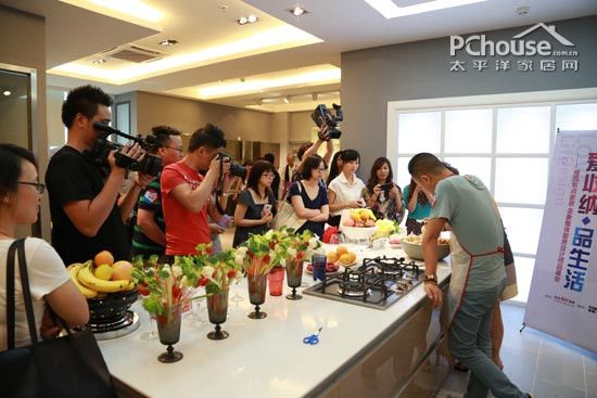圣象整體廚房廣州展廳迎來首批家裝設(shè)計(jì)師(圖5)