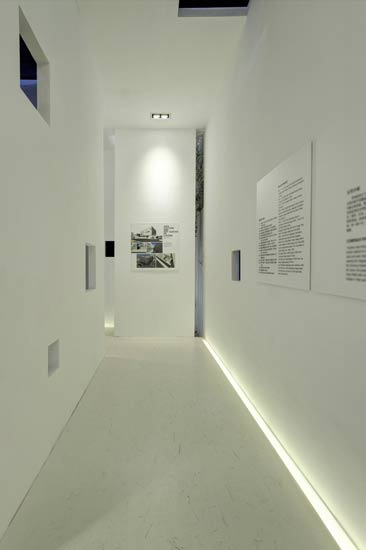 曾秋榮作品：2013年廣州國(guó)際設(shè)計(jì)周“回”展廳