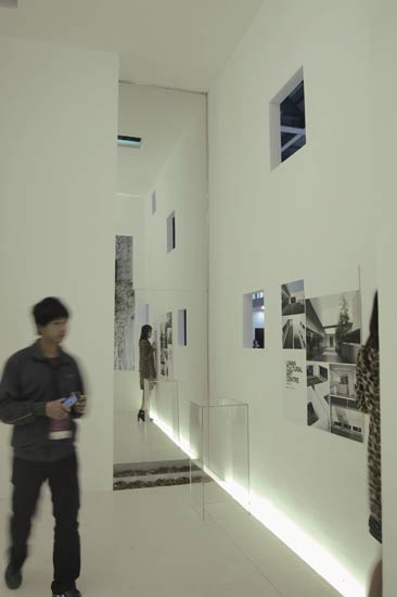 曾秋榮作品：2013年廣州國(guó)際設(shè)計(jì)周“回”展廳