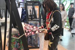 展商不滿足于接待買家：絲博會工廠展區(qū)應(yīng)運(yùn)而生